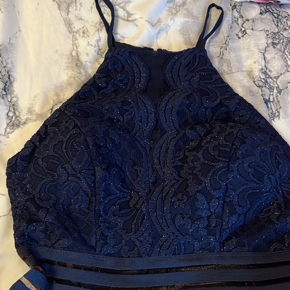 Blue and white dress - Picture 2 of 3